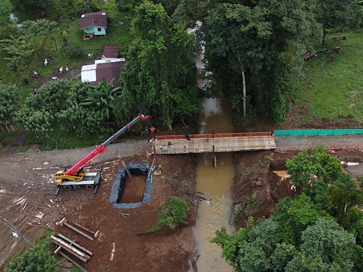 Construcción de puente La Garita