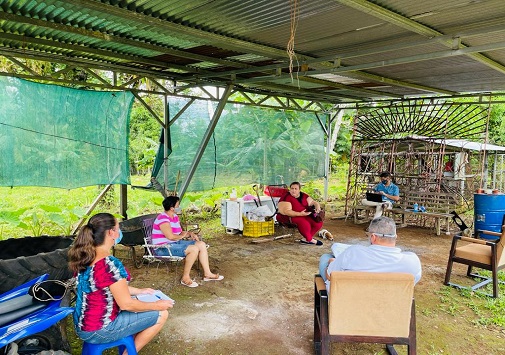 Reunión en Colonia Naranjeña con la Asociación de Desarrollo Integral